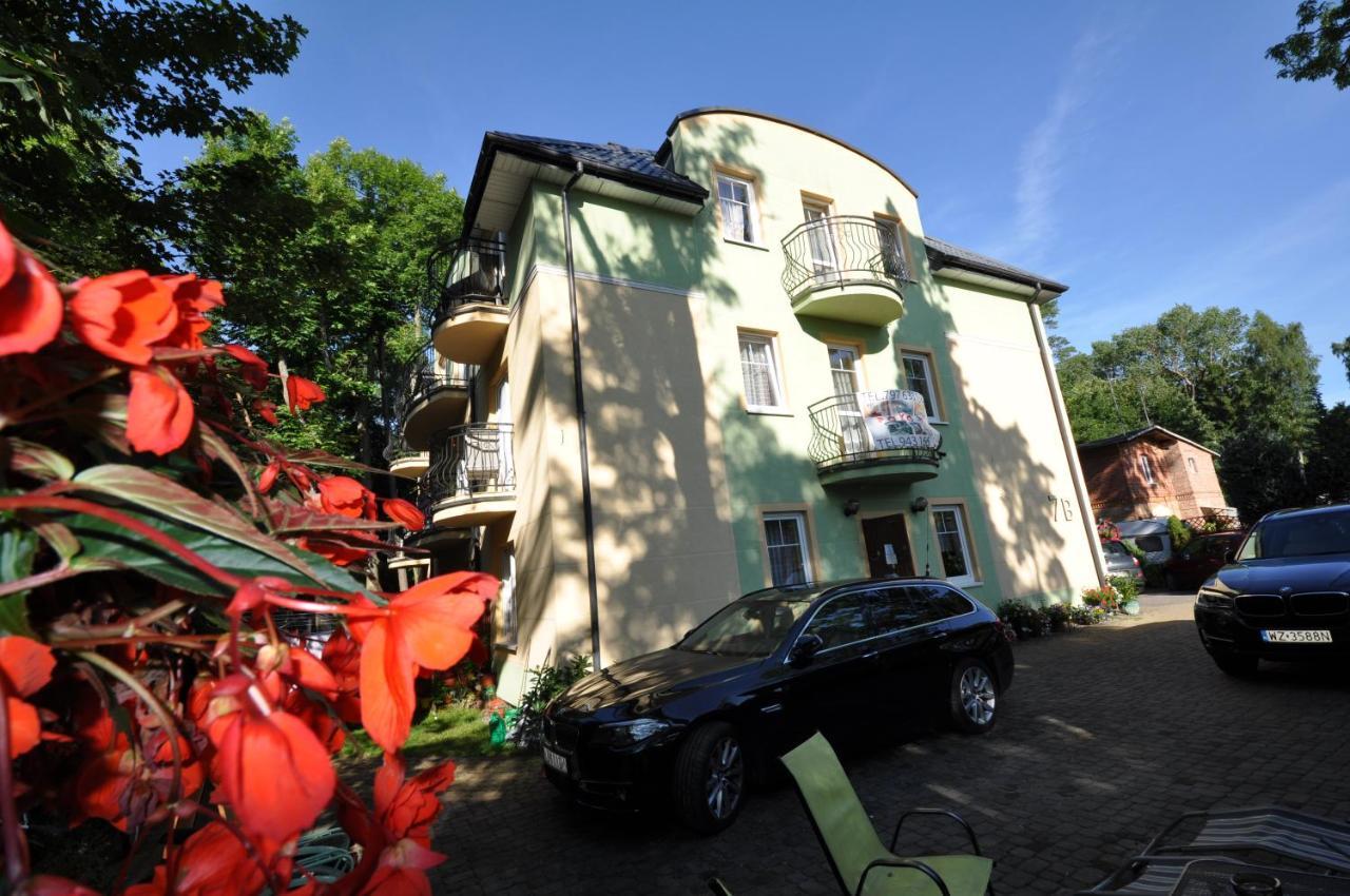 Ambasador Villa Мельно Экстерьер фото